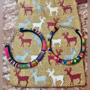 Peruvian Manta fabric featuring colorful ethnic patterns & a metal clasp; NEW.